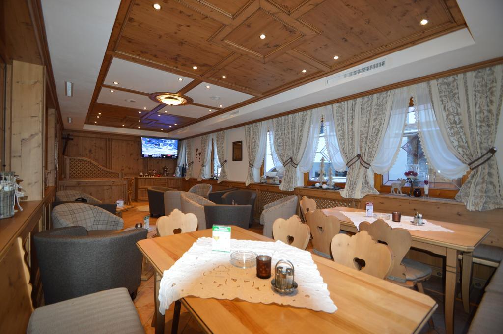 Hotel Central Ишгль Экстерьер фото
